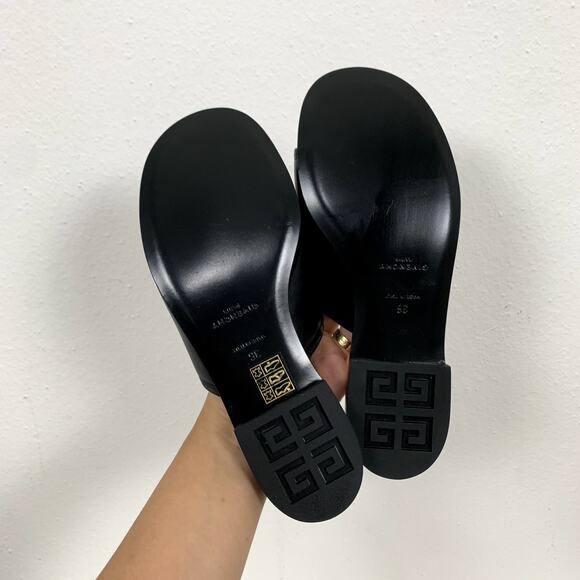 NEW Givenchy 4G Cut-Out Leather Flat Sandals in Black Size US 6 AUTHENTIC - Picture 6 of 12